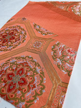 画像をギャラリービューアに読み込む, 金糸桧垣地に蜀江華丸模様金糸【あずま型 中】特上