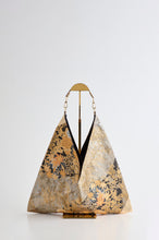 画像をギャラリービューアに読み込む, 牡丹梅楓立涌花丸模様【あずま型 中】上物