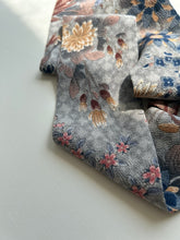 画像をギャラリービューアに読み込む, 手書き風水彩草花模様ちりめん【特短】
