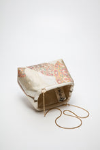 画像をギャラリービューアに読み込む, 重ね絵皿波に唐花模様【ケニガマ・大】