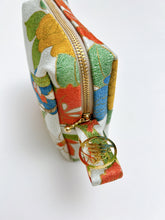 画像をギャラリービューアに読み込む, 藍白大花模様金彩縁【大】