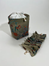 画像をギャラリービューアに読み込む, 更紗花模様の暈し染縮緬地