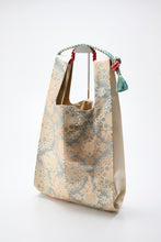 画像をギャラリービューアに読み込む, 華更紗菱絵【ケニショ・大】