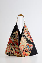 画像をギャラリービューアに読み込む, 扇古典柄金糸模様【あずま型 大】