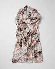 画像をギャラリービューアに読み込む, 抽象扇橘地紋に梅牡丹楓に家屋模様【六つ釦】