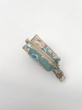 画像をギャラリービューアに読み込む, 暈し抽象花模様【中】