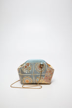 画像をギャラリービューアに読み込む, 切ばめ亀甲天上井格子草花模様①【ケニガマ・小】