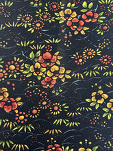 画像をギャラリービューアに読み込む, 椿笹花模様【ブラウス】