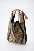 画像をギャラリービューアに読み込む, 立涌唐草紋模様【ケニショ・大】