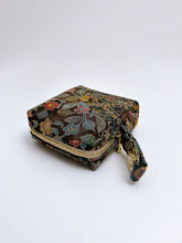 画像をギャラリービューアに読み込む, 水彩暈し風更紗唐草模様【中】