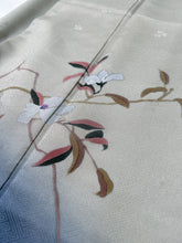 画像をギャラリービューアに読み込む, 【予約品】華紗綾型地紋に手描き絵模様