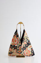 画像をギャラリービューアに読み込む, 唐花金糸名古屋帯【あずま型 中】上物