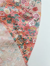 画像をギャラリービューアに読み込む, 紗綾型地紋に絞りに梅葉模様【長丈シュッケニ】【日本橋三越品】