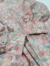 画像をギャラリービューアに読み込む, 総紗綾型地紋に絞り梅桜模様金彩【四つ釦】