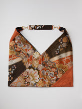 画像をギャラリービューアに読み込む, 松梅蝶に籠目花尽くし模様【あずま型 大】上物