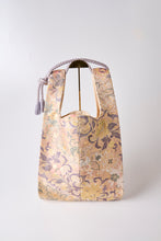 画像をギャラリービューアに読み込む, 花唐草模様に蜀江紋【ケニショ・大】