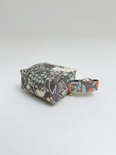 画像をギャラリービューアに読み込む, 総草花模様【小】