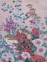 画像をギャラリービューアに読み込む, 鼓模様金箔銀箔暈し模様【六つ釦】