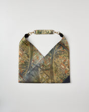 画像をギャラリービューアに読み込む, 【あずま型 中】花鳥唐草模様・引箔