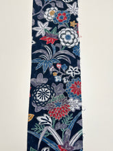 画像をギャラリービューアに読み込む, 手描き縮緬花草模様【サイドギャザーワンピース】