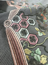 画像をギャラリービューアに読み込む, 【予約品】スワトウ刺繍日本刺繍雪輪模様松絵