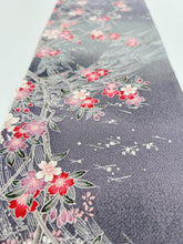 画像をギャラリービューアに読み込む, 縮緬・御所車草花模様【サイドギャザーワンピース】