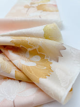 画像をギャラリービューアに読み込む, 地紋お越し菊枝模様の暈し染め【ギャザータイプ】