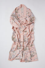 画像をギャラリービューアに読み込む, 5周年・
紗綾型地紋の古典模様【四つ釦】