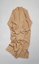 画像をギャラリービューアに読み込む, 漆喰風模様の織り出し【四つ釦】