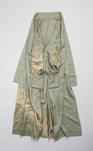 画像をギャラリービューアに読み込む, 小紗綾型地紋に金彩柴模様【六つ釦】