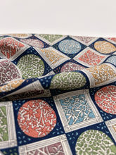 画像をギャラリービューアに読み込む, 格子囲みの松竹梅模様【L・化繊】