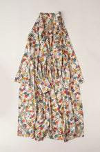 画像をギャラリービューアに読み込む, 菊地紋に型染草花模様【六つ釦】