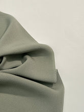 画像をギャラリービューアに読み込む, 薄抹茶の色無地【四つ釦】