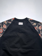 画像をギャラリービューアに読み込む, 洋風暈し草花模様【L】