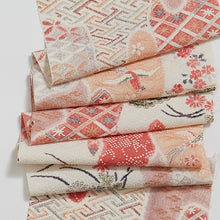 画像をギャラリービューアに読み込む, 膨れ紗綾型地紋に雲取り模様【四つ釦】