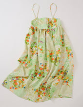 画像をギャラリービューアに読み込む, 石畳に花束模様【化繊】