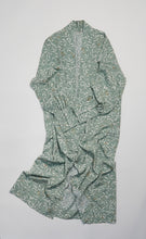 画像をギャラリービューアに読み込む, 押し葉模様【六つ釦】