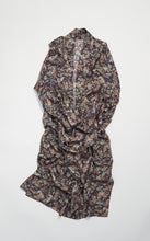 画像をギャラリービューアに読み込む, 柴草地紋に流水四季草花模様【四つ釦】