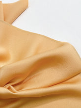 画像をギャラリービューアに読み込む, 萱草色無地【六つ釦】