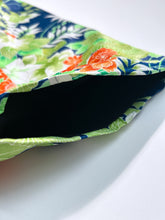 画像をギャラリービューアに読み込む, 青海波地紋に草木模様【L】