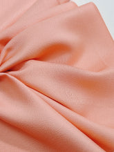 画像をギャラリービューアに読み込む, 深支子色無地着物【六つ釦】