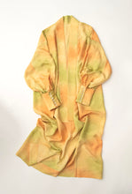 画像をギャラリービューアに読み込む, 暈し幾何青海波地紋模様【六つ釦】