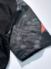 画像をギャラリービューアに読み込む, 葉地紋に花蝶模様【L】