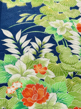 画像をギャラリービューアに読み込む, 青海波地紋に草木模様【M】