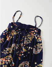 画像をギャラリービューアに読み込む, 桧垣地紋に四季の草花模様【絹】