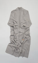 画像をギャラリービューアに読み込む, 幾何模様の織り出し【四つ釦】