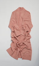 画像をギャラリービューアに読み込む, 雲がけに流水・四季草花模様【四つ釦】