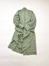 画像をギャラリービューアに読み込む, 霧がけ地紋青磁鼠色無地【六つ釦】