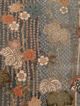 画像をギャラリービューアに読み込む, ふくれ地に扇古典柄模様