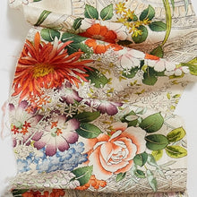 画像をギャラリービューアに読み込む, 縦縞更紗地紋に総草花模様【六つ釦】